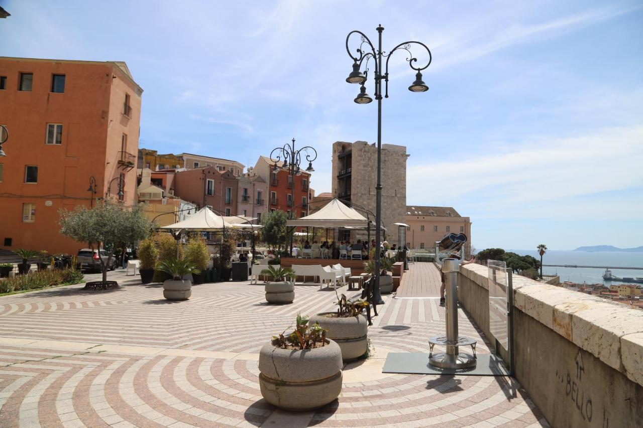 Ocean Flat Apartment Cagliari Ngoại thất bức ảnh